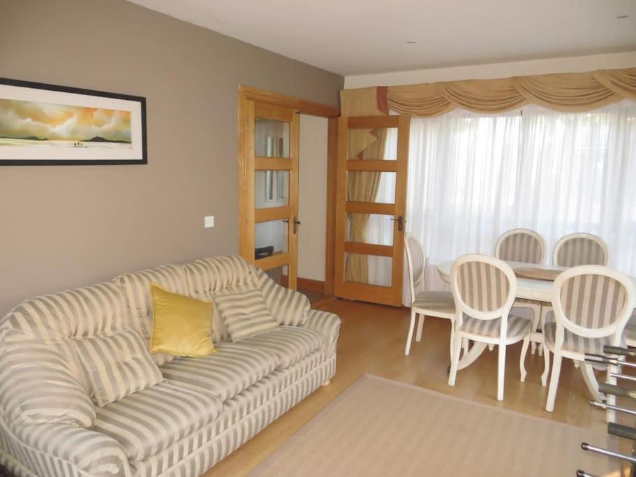 Borodino Studio Apartment Enniscorthy Luaran gambar