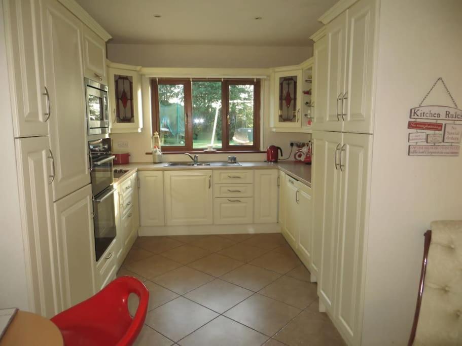 Borodino Studio Apartment Enniscorthy Luaran gambar