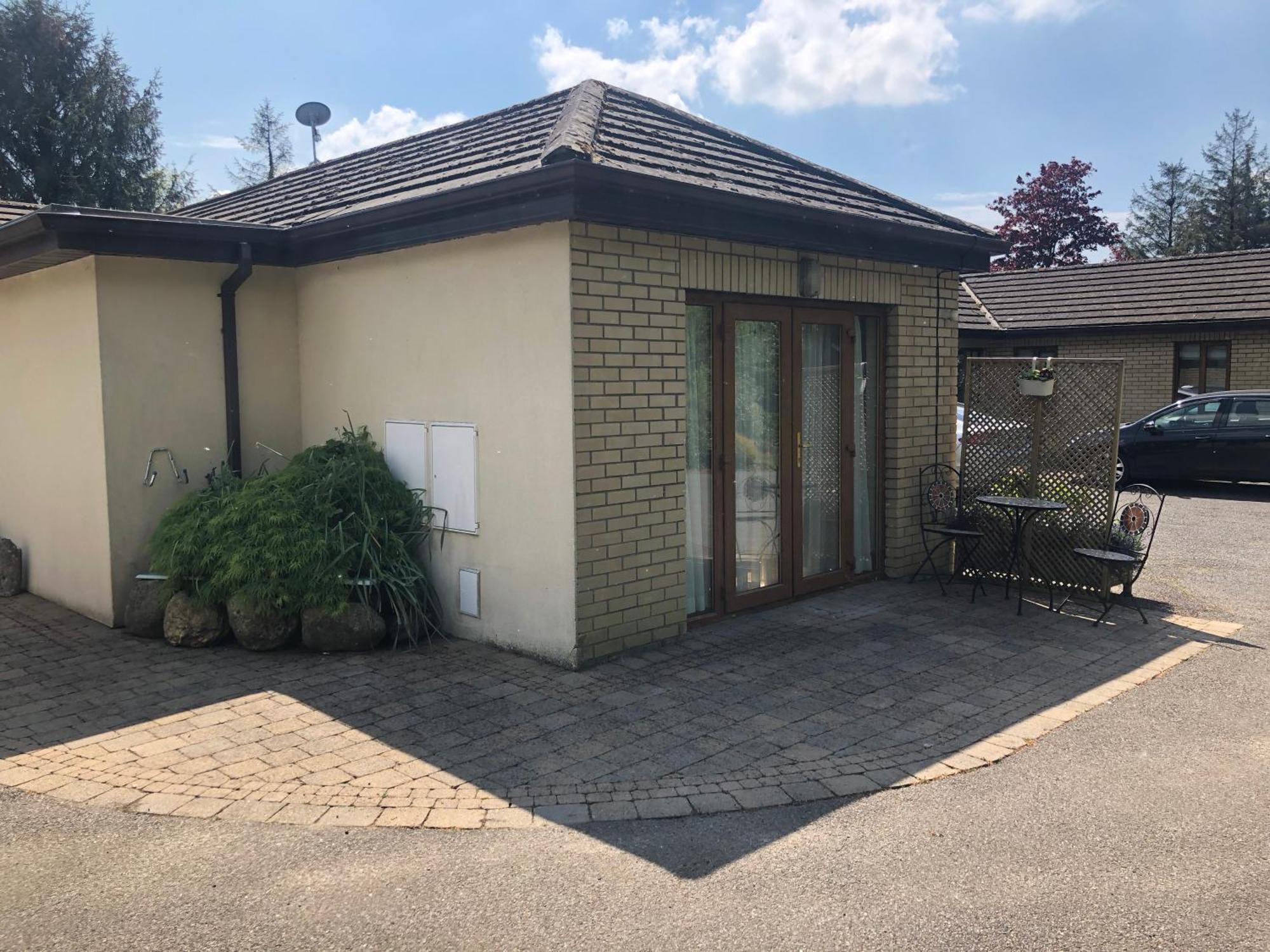 Borodino Studio Apartment Enniscorthy Luaran gambar